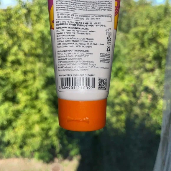 Strawberry Collagen Facial Mist - Pink - Picture 6 of 6